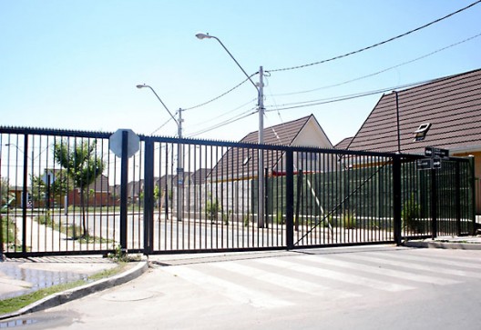 1254018097_reja_2-528x363